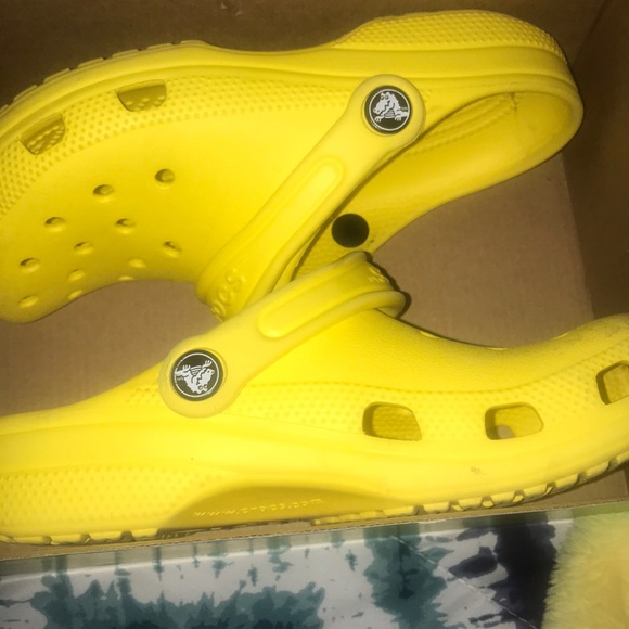 Crocs - Picture 2 of 5